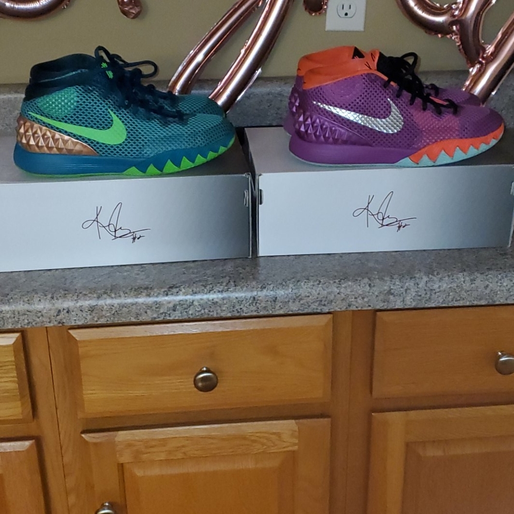 Kyrie 1 sneakers